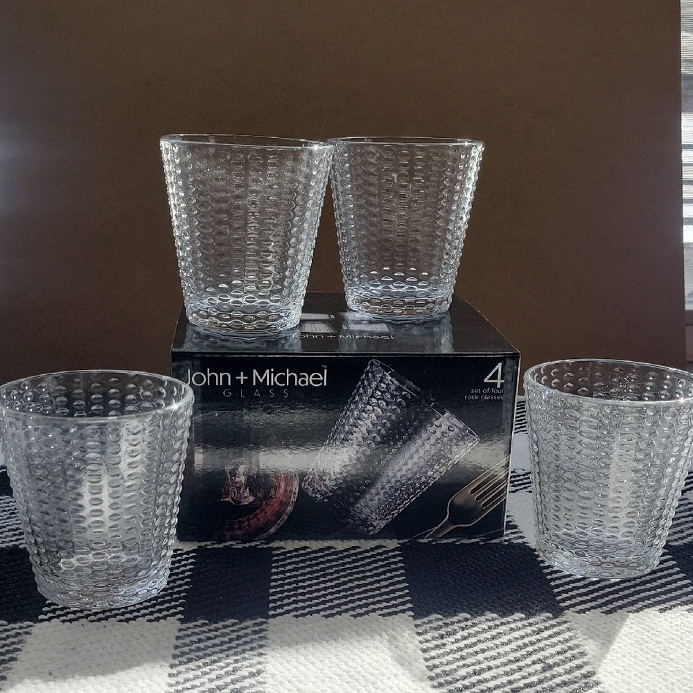 Textured Clear Glass Tumblers for Dining